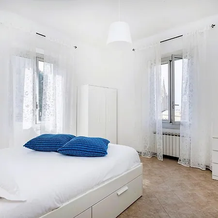 Guesthost - Metro Dinegro - Comfy Cenova