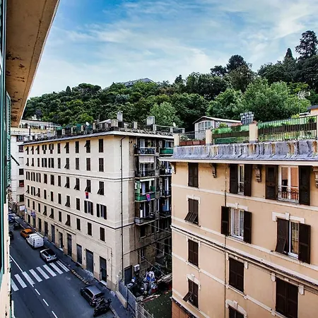 Guesthost - Metro Dinegro - Comfy Daire Cenova